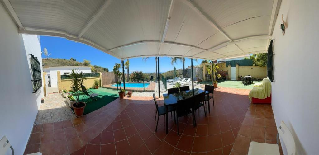 Villa La Paz Benajarafe Exterior photo