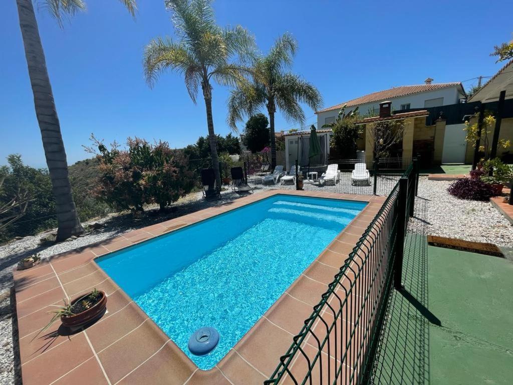 Villa La Paz Benajarafe Exterior photo